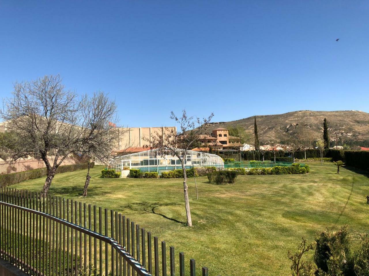 Hotel Villa De Estercuel Kültér fotó