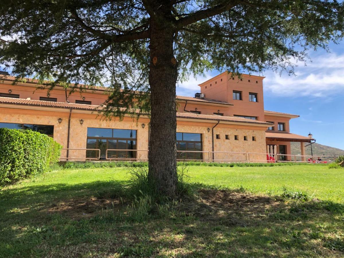 Hotel Villa De Estercuel Kültér fotó